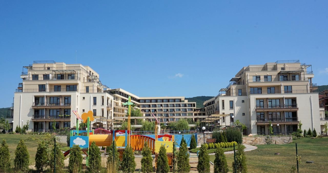 One-bedroom apartment in a modern complex in Sveti Vlas – a cosy property ready to move in