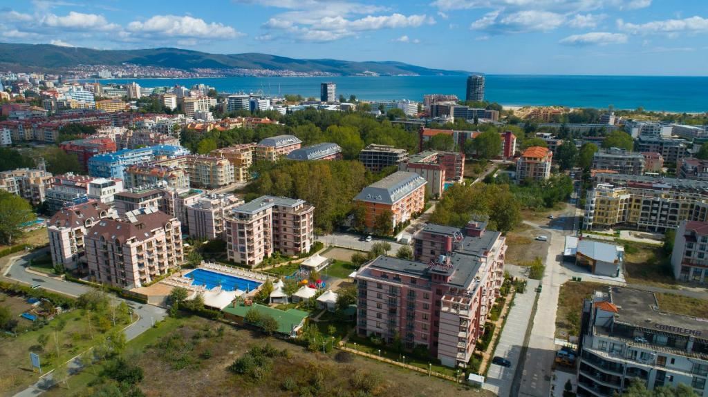 Cozy Studio in a Modern Complex with Excellent Amenities in Sunny Beach