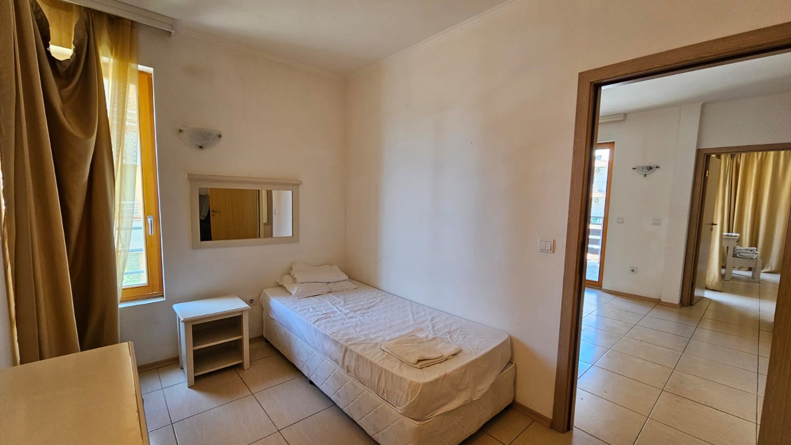 Two-Bedroom Apartment with No Maintenance Fee, Right Next to a Supermarket