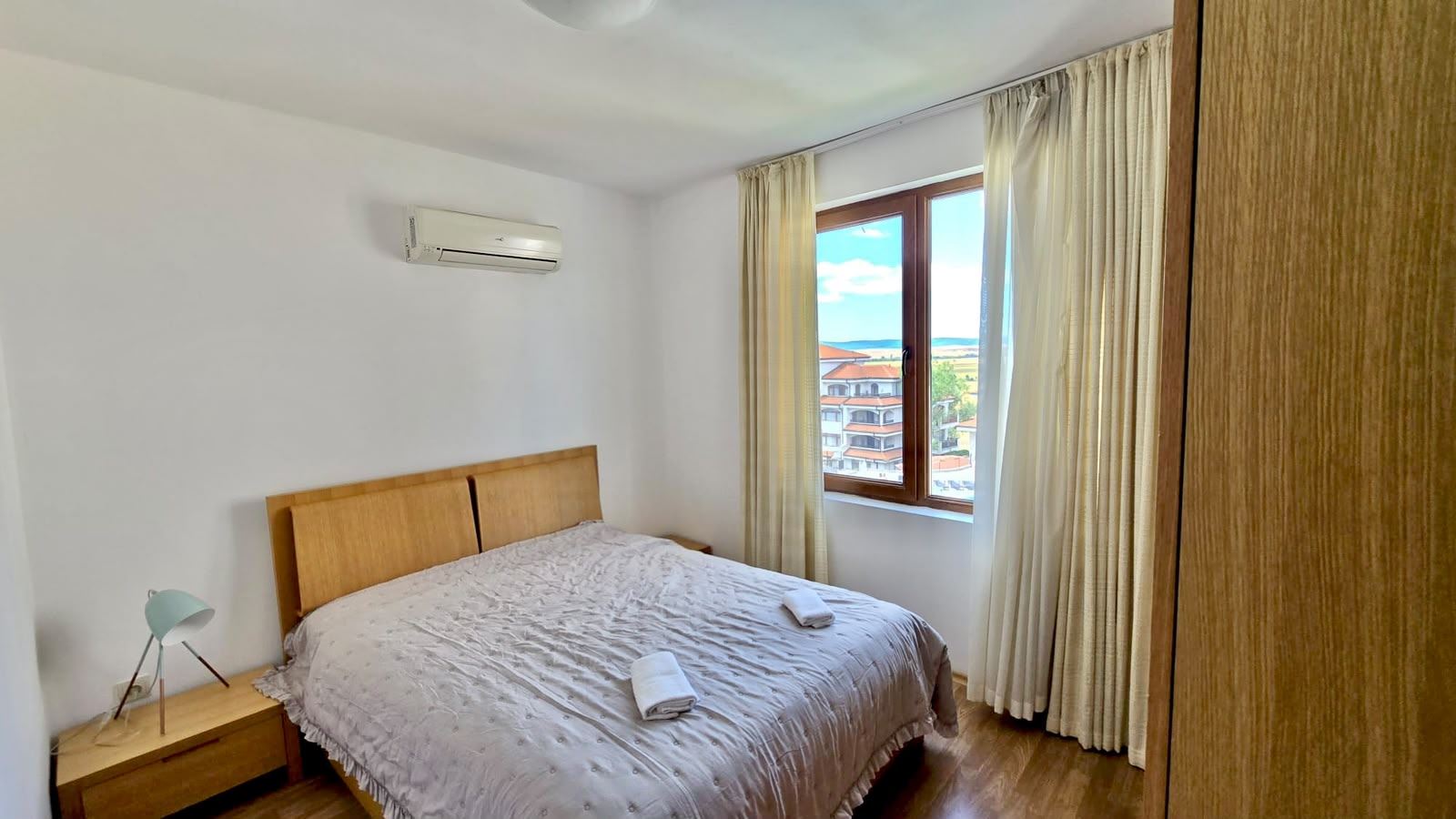 Attractive one-bedroom apartment with pool view in Aheloy