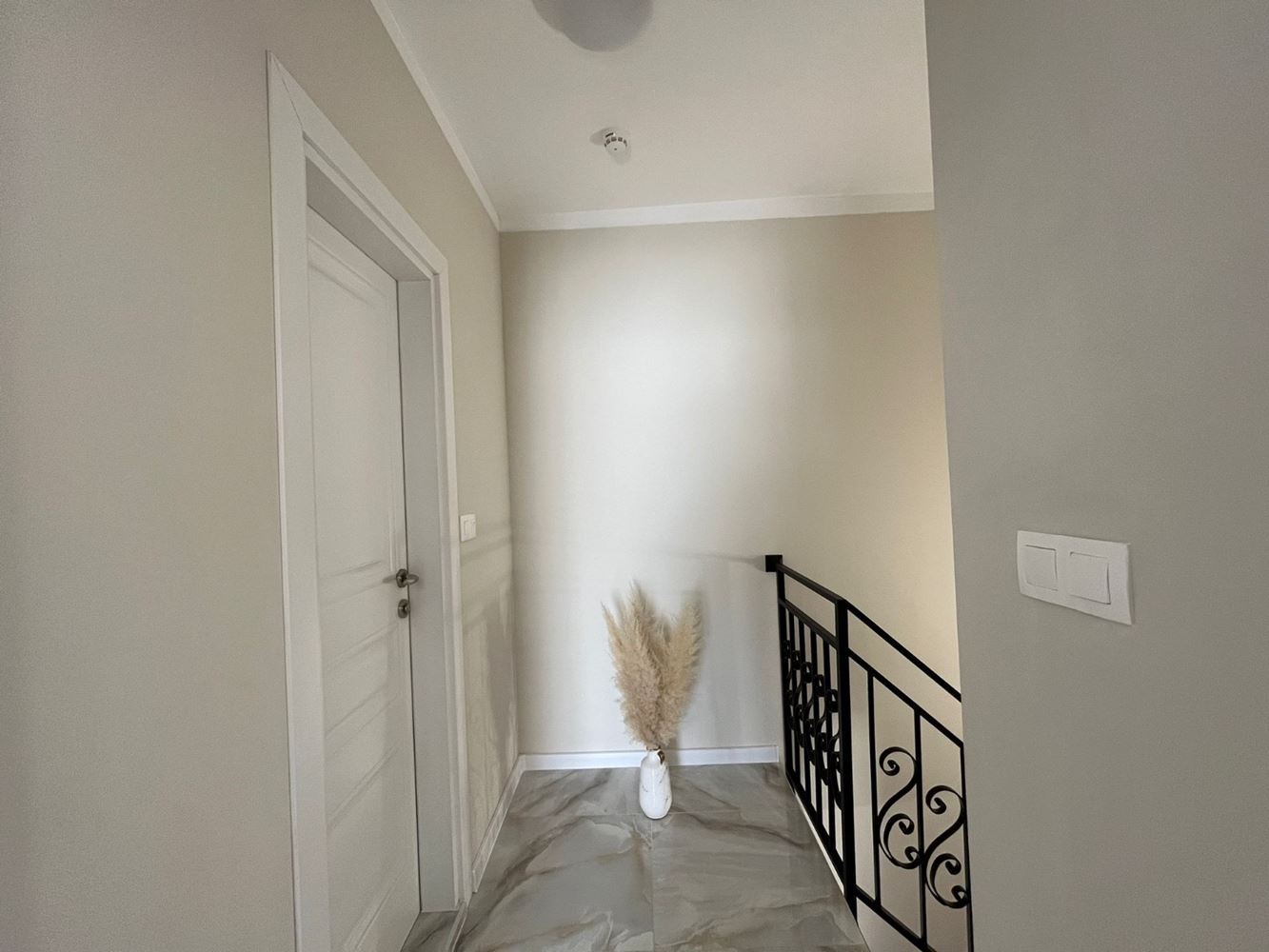 Two-level apartment with two bedrooms in the centre of Ravda – luxury, comfort and excellent location close to the sea