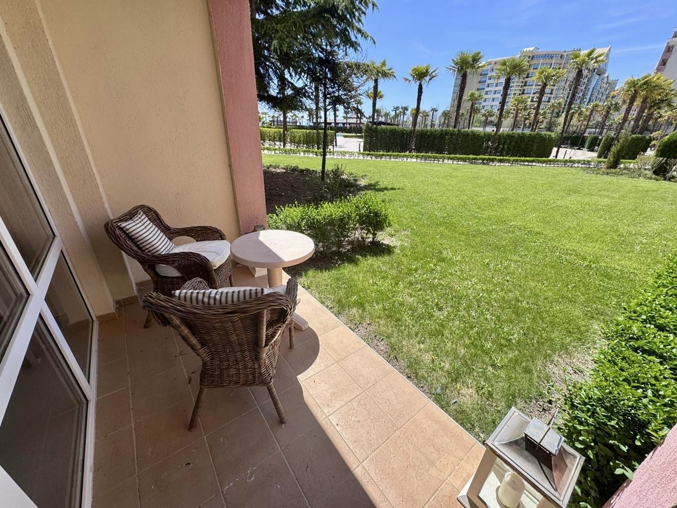 Luxury one-bedroom apartment in a prestigious first-line complex – comfort, style, and endless amenities