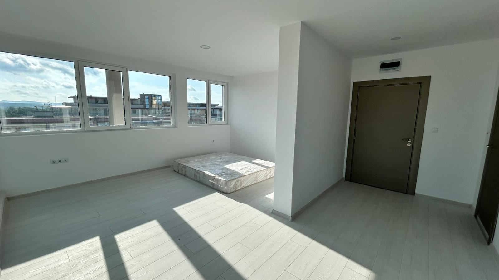 Sunny Beach – new two-bedroom apartment with large terrace and pool view