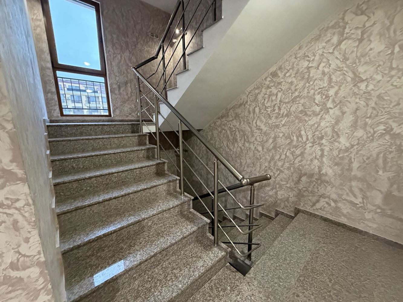 One-bedroom apartment in a modern complex just steps from the sea in Ravda – a perfect choice for investment or a cozy home