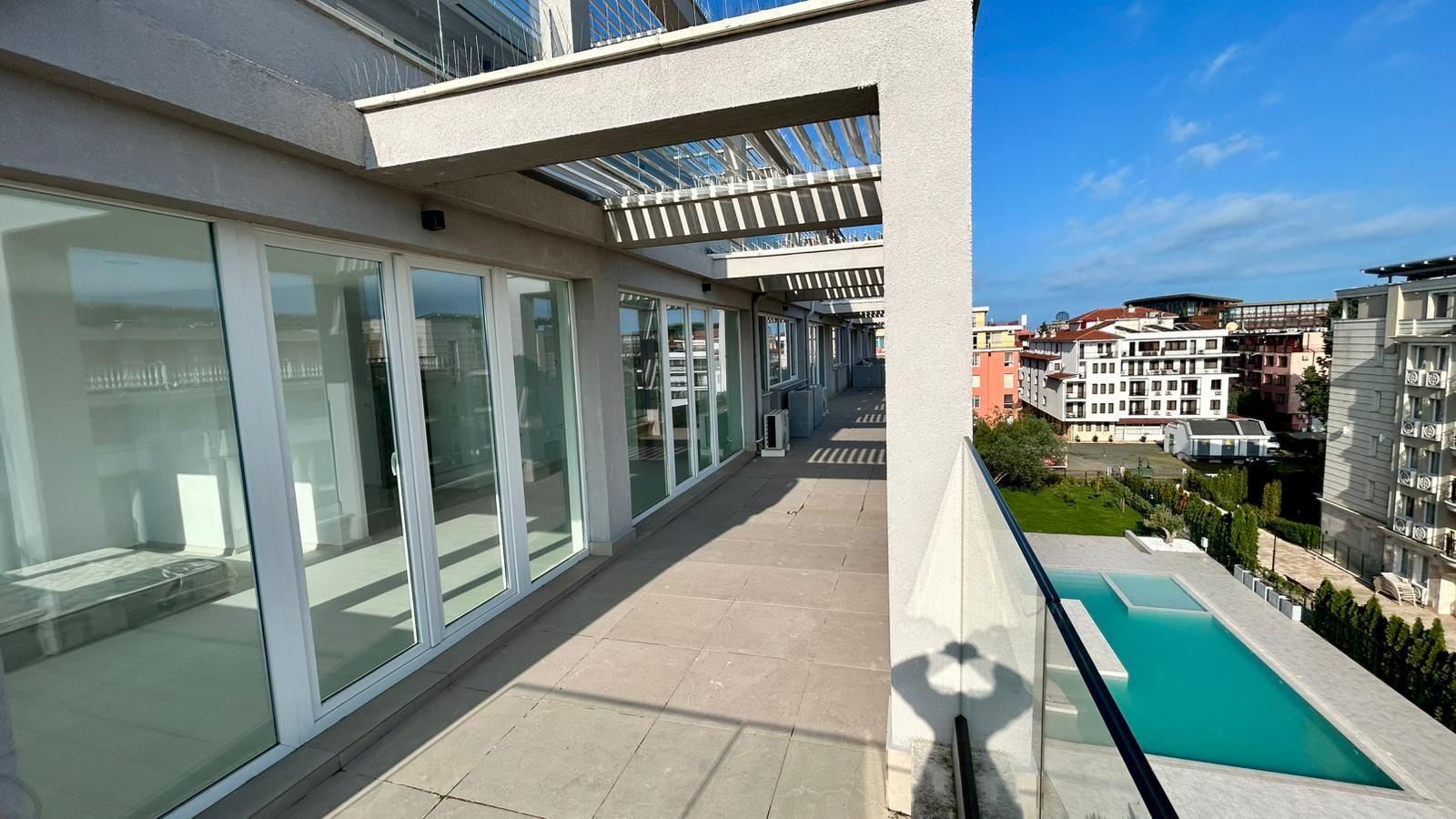 Sunny Beach – new two-bedroom apartment with large terrace and pool view