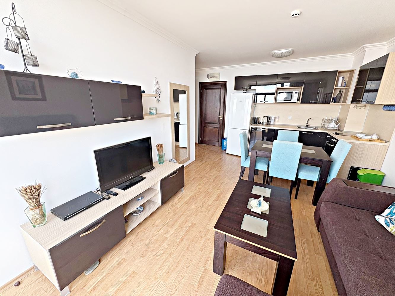 Luxury One-Bedroom Apartment with Panoramic Sea View on the First Line in Sveti Vlas