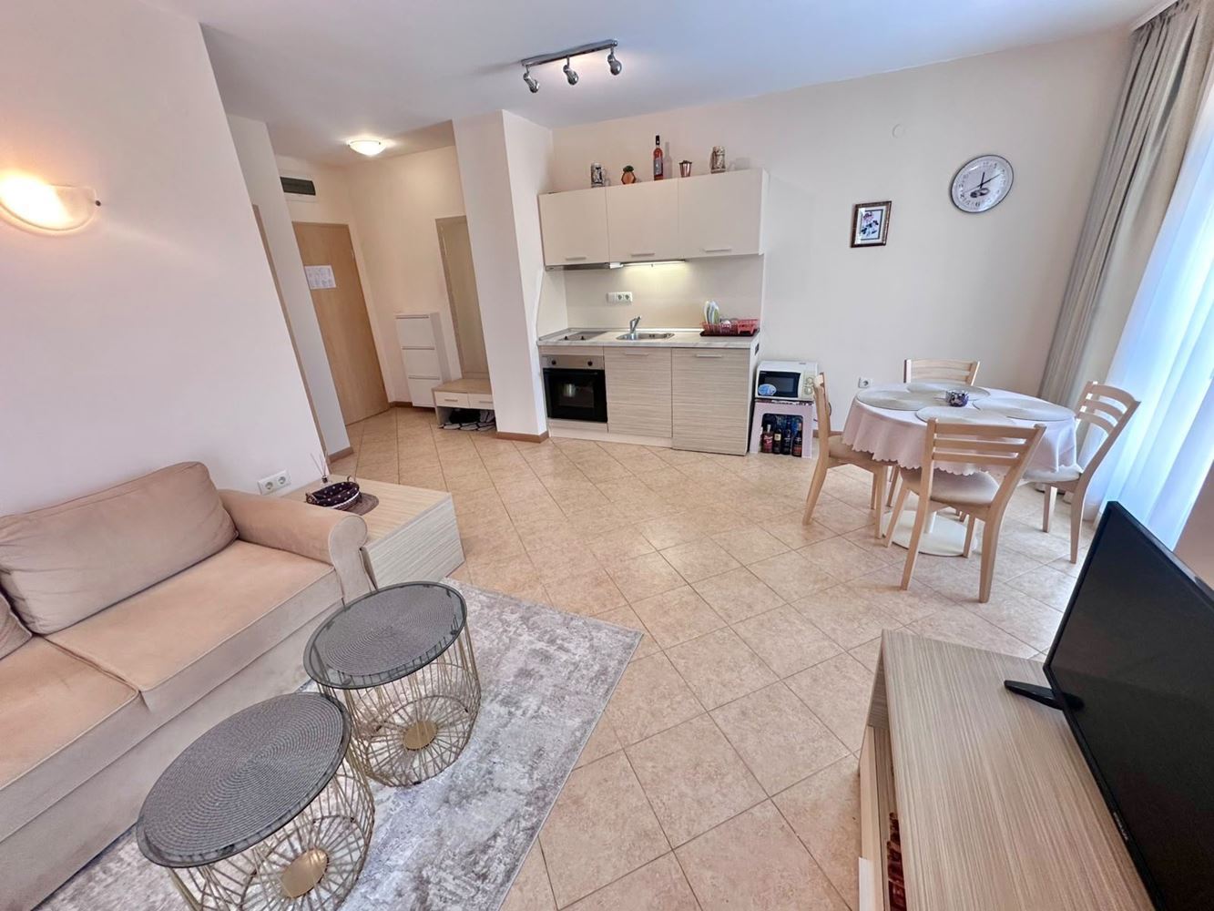 Unique One-Bedroom Apartment with Balcony and Pool View in a Prestigious Complex in Sunny Beach