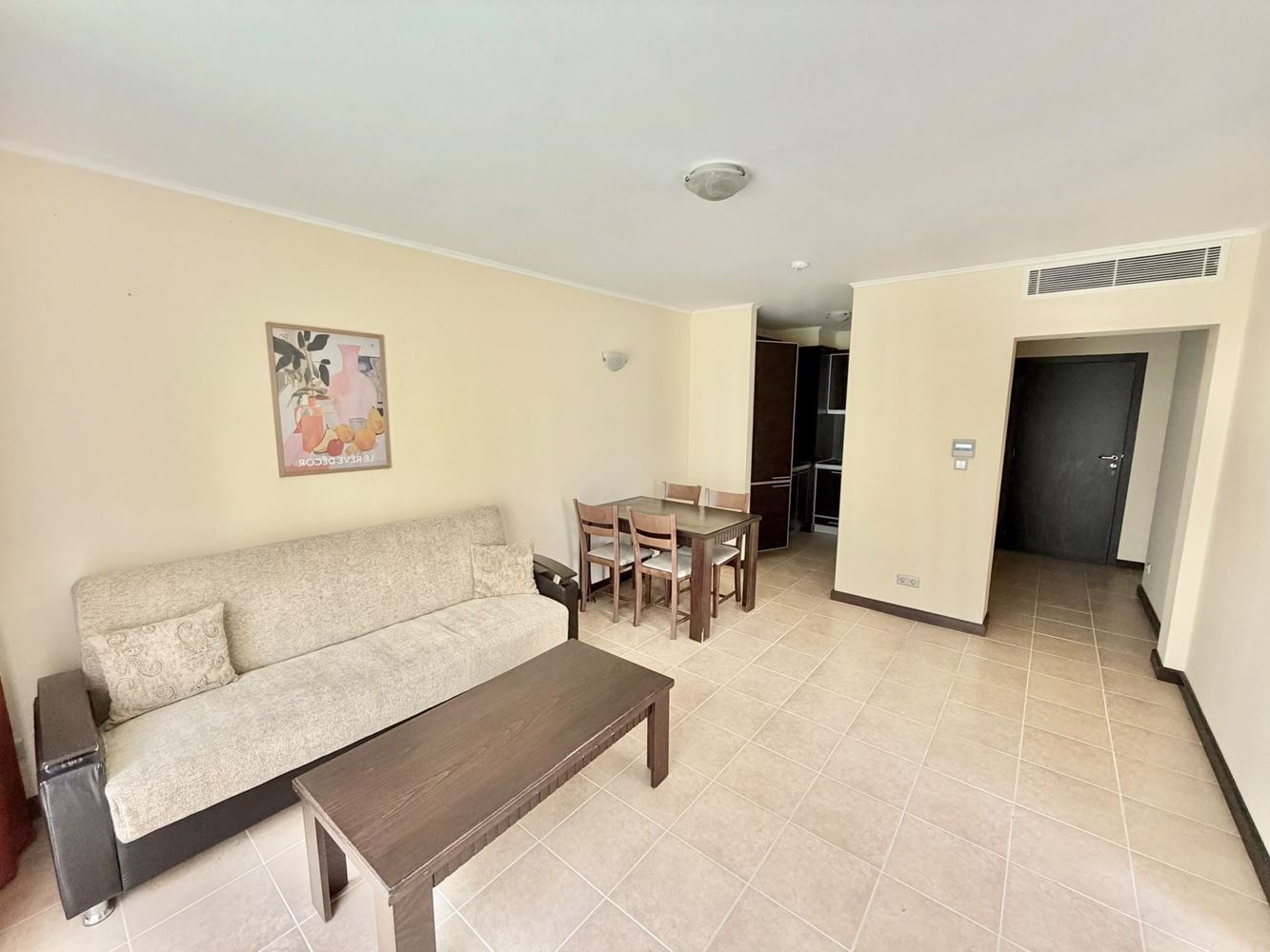 Luxury One-Bedroom Apartment with Garden View at the Southern Beach in Pomorie