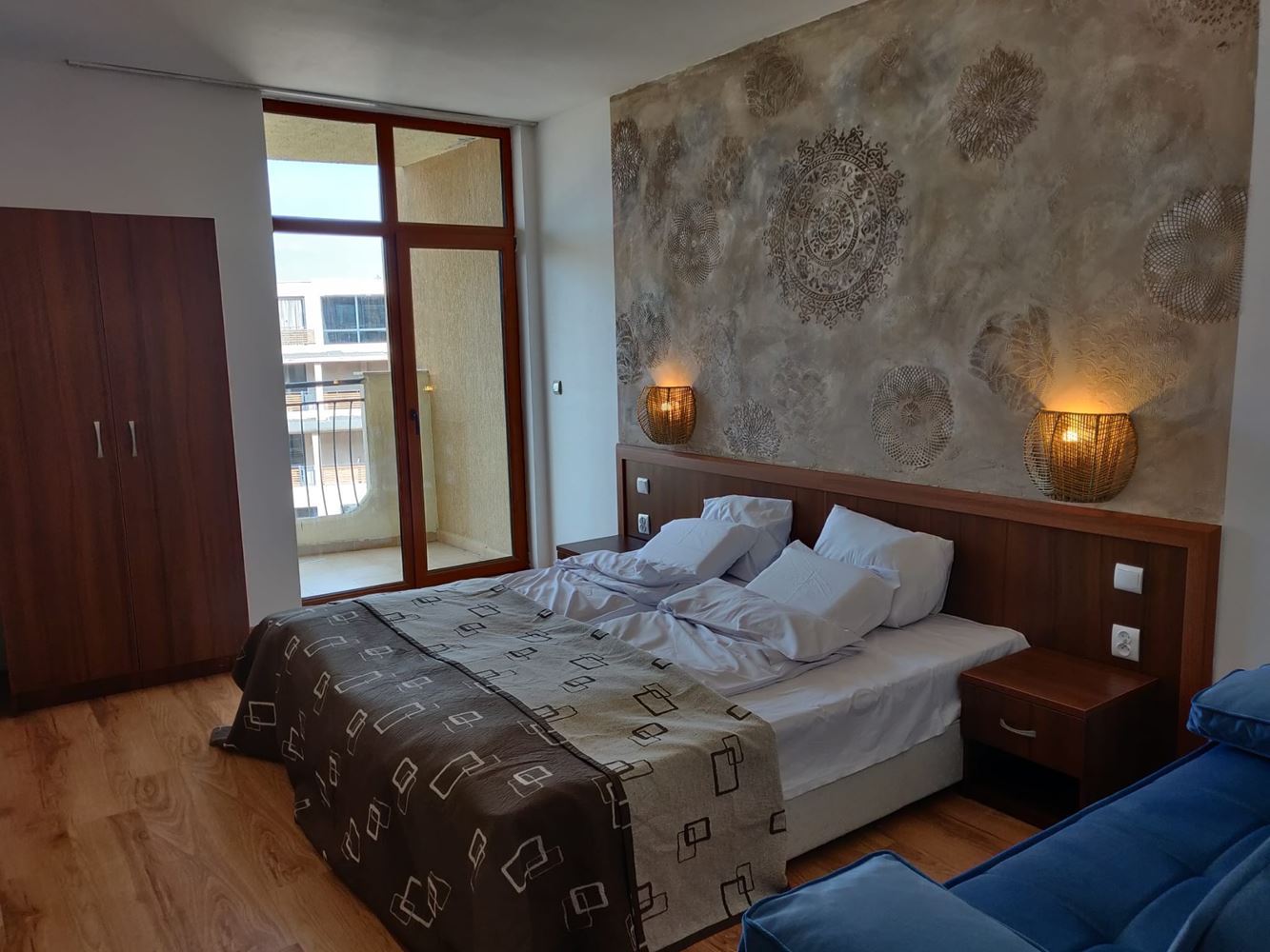 Spacious one-bedroom apartment with partial sea view – Sunny Beach, 100 m from the beach