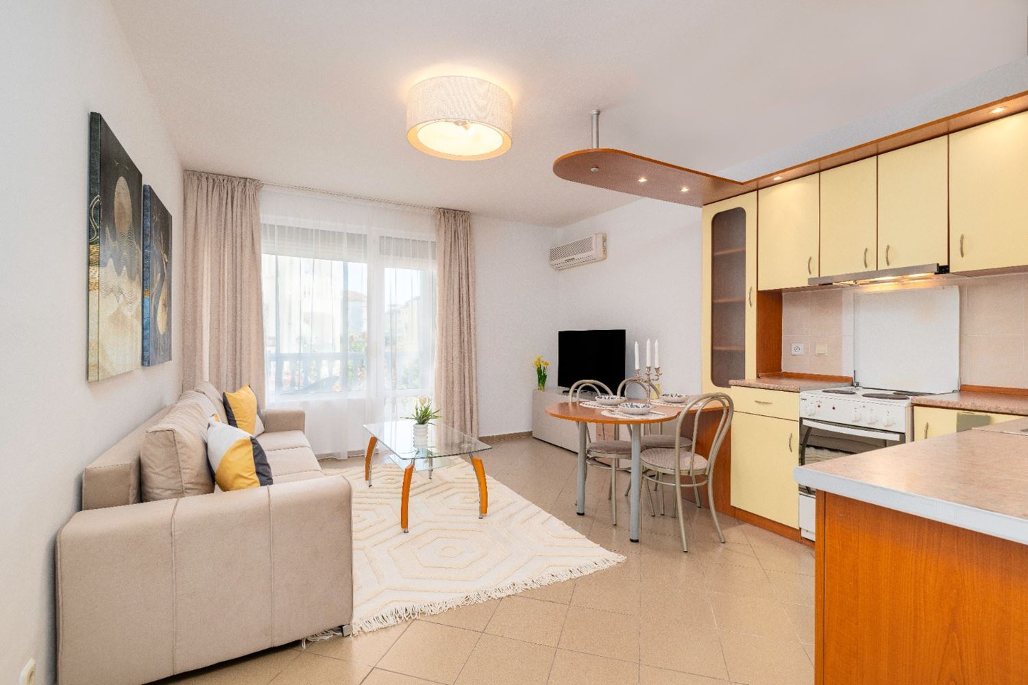 Spacious Apartment with Pool View in Sunny Beach – An Excellent Choice for Holidays and Investment