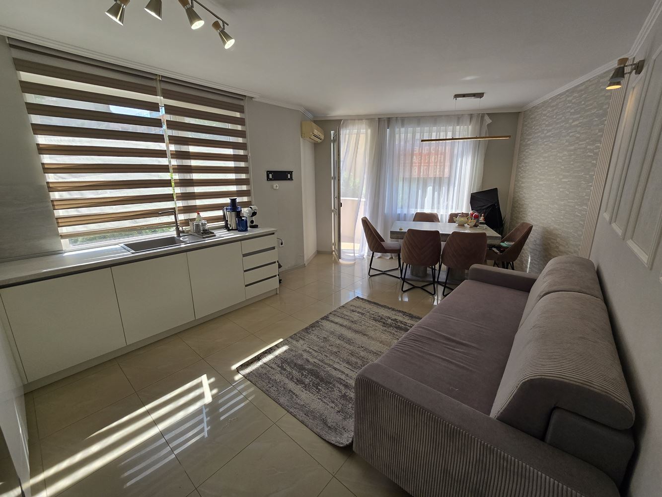 Three-room apartment with luxury renovation in Sunny Beach – pool view and installment payment option