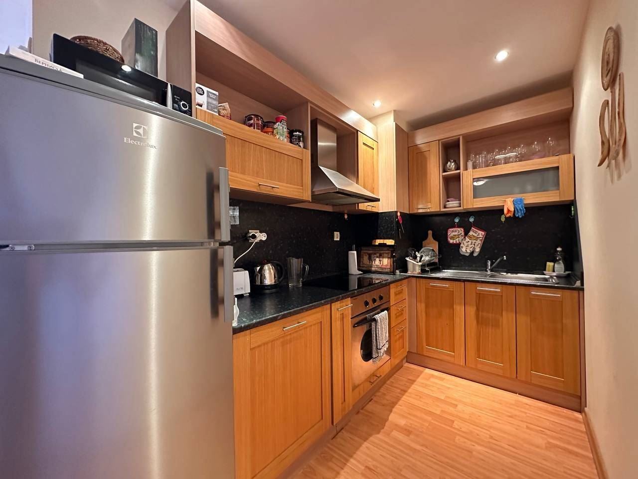 Sveti Vlas – Fully Furnished Apartment on the First Line with Private Beach and Sea Atmosphere