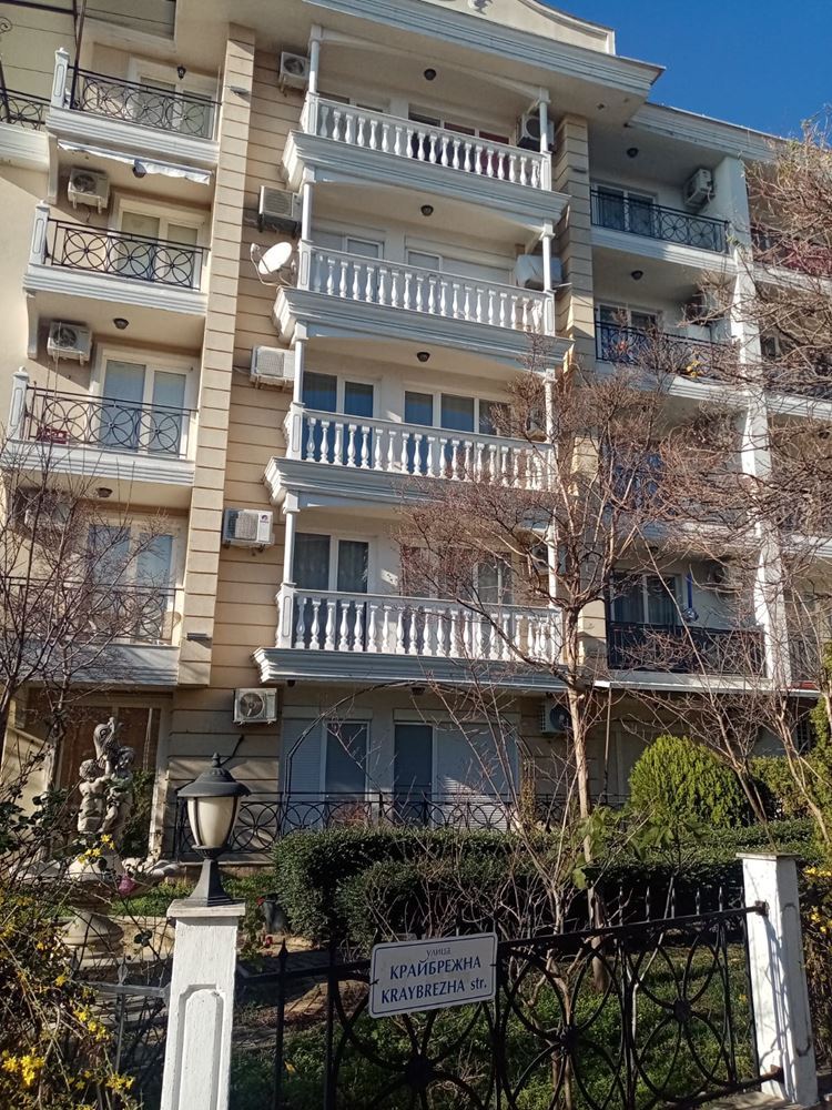 Two-bedroom apartment with sea view near the South Beach – Ravda, comfort and tranquility in a top location