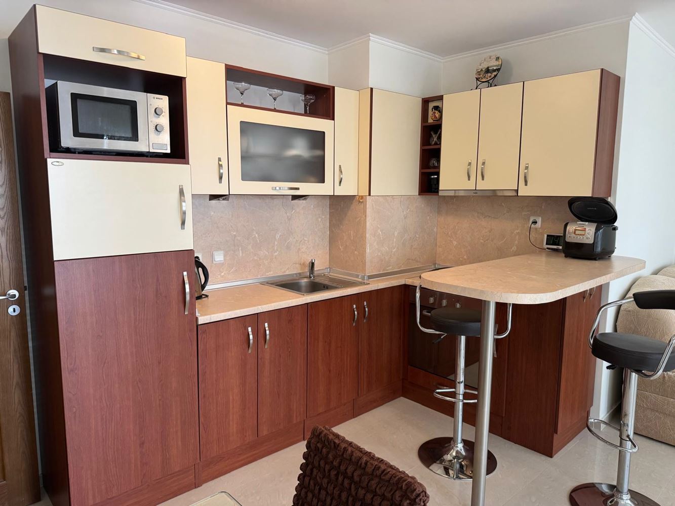 Beautiful One-Bedroom Apartment in Pomorie – Just 100 Metres from the Sea, Cosy and Comfortable, in Excellent Condition