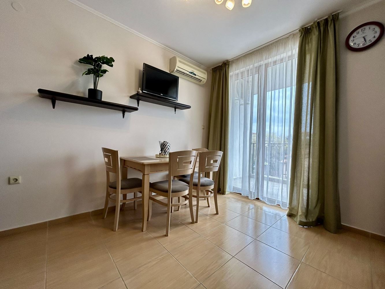 Spacious studio with pool view in Nessebar – an excellent investment and cozy home by the sea