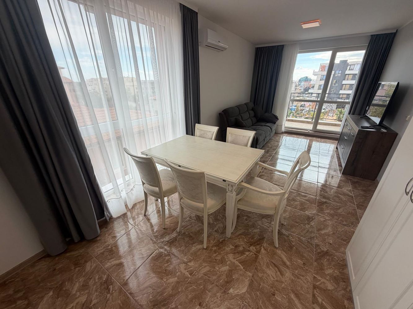 Apartment with 2 Bedrooms in a Modern Complex with Beautiful Green Surroundings in Ravda