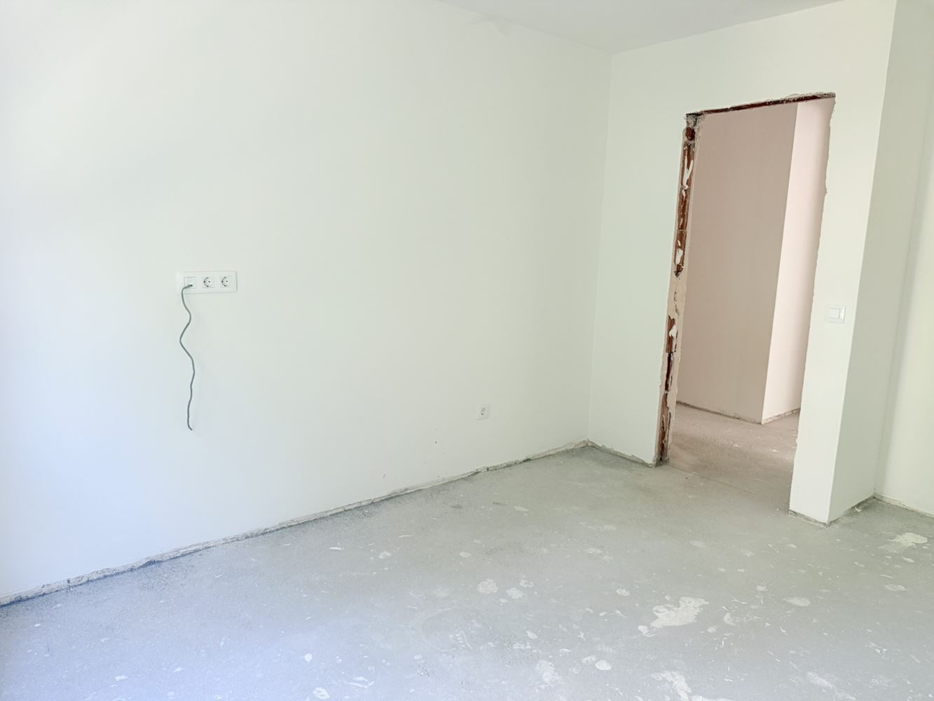 Spacious One-Bedroom Apartment in a New Building with Act 16 in Burgas – Comfort, Space and Excellent Location