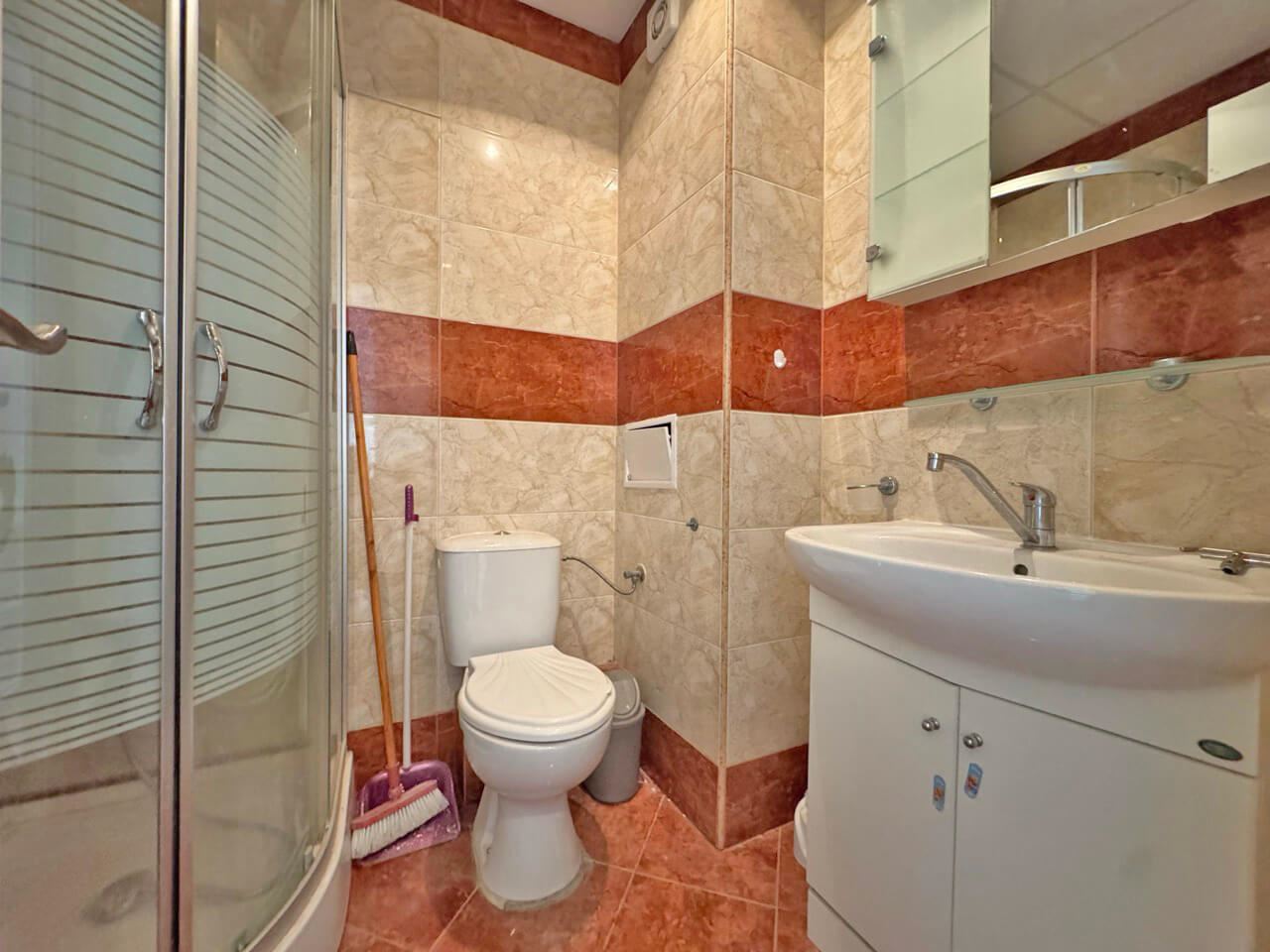Two-bedroom apartment in a luxury complex on the first line in Sveti Vlas