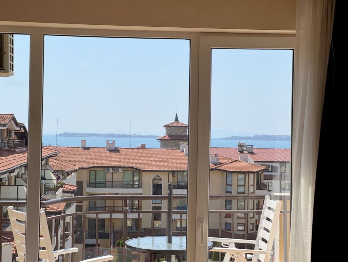 Two-Bedroom Apartment in Sveti Vlas – Panoramic Views and Comfort in a Gated Complex