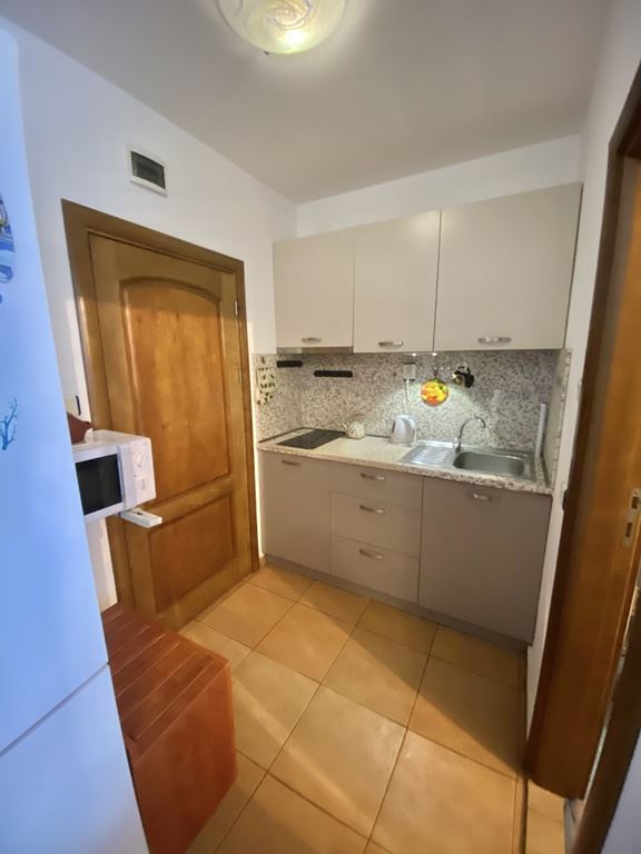Sunny and cozy studio with no maintenance fee – Rusalka district, Sveti Vlas, 500 m from the sea