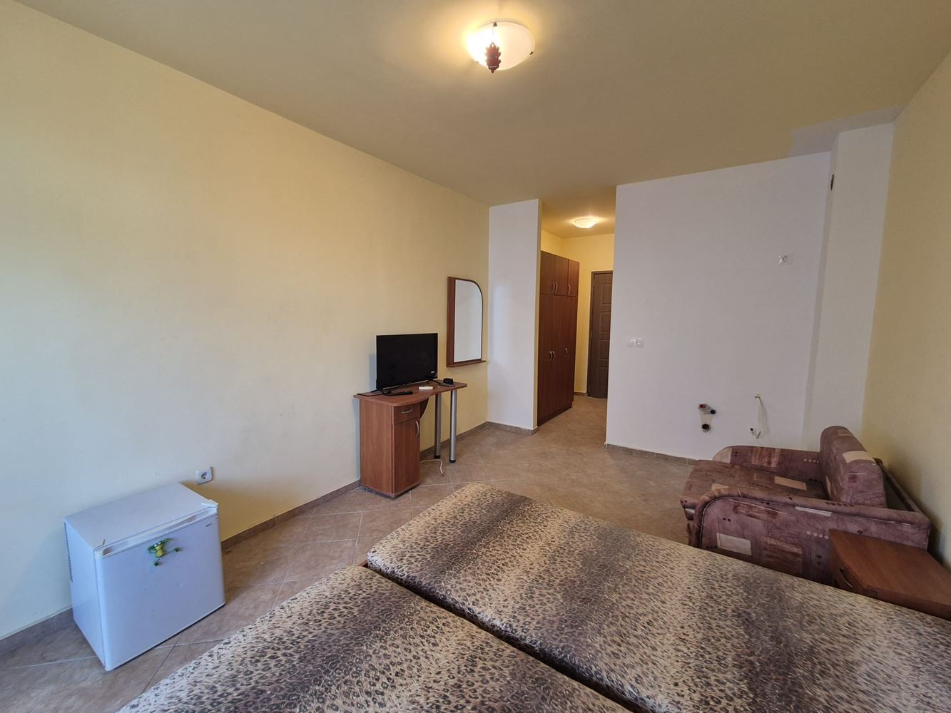 Studio Apartment in Ravda with No Maintenance Fee – Ready to Move In or Rent Out!