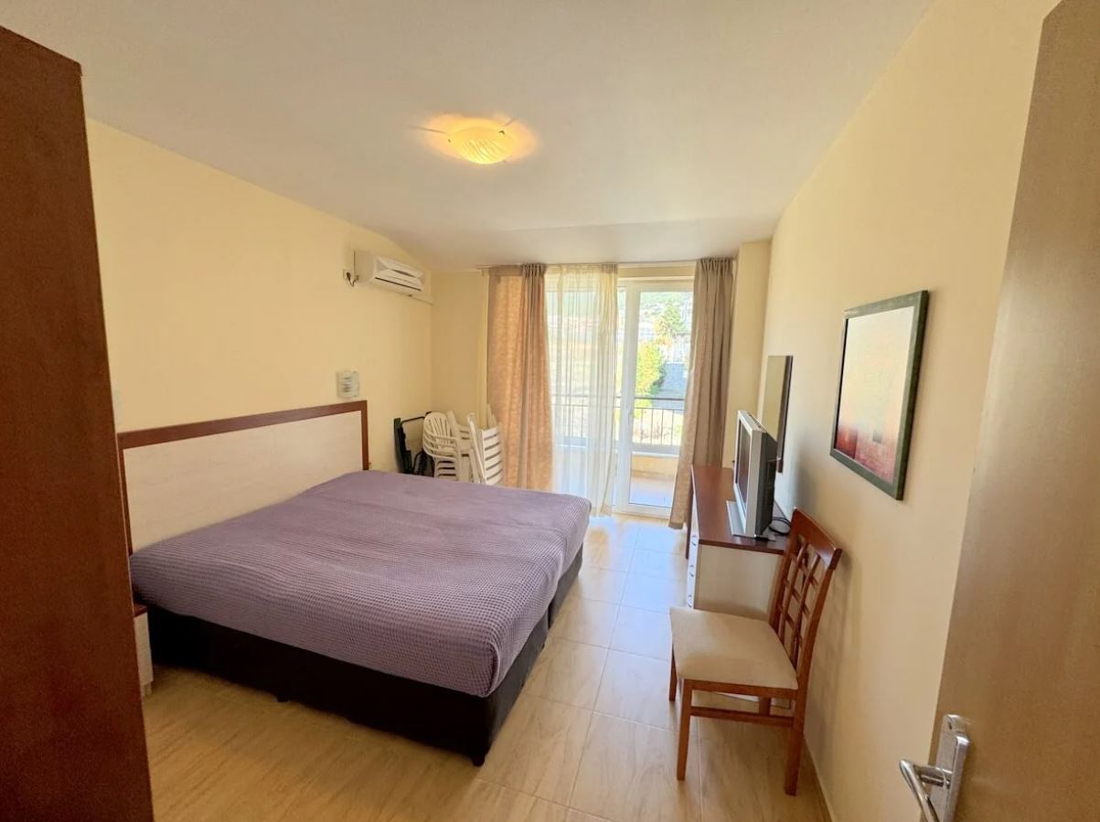 Two-Bedroom Apartment in Sveti Vlas – Panoramic Views and Comfort in a Gated Complex