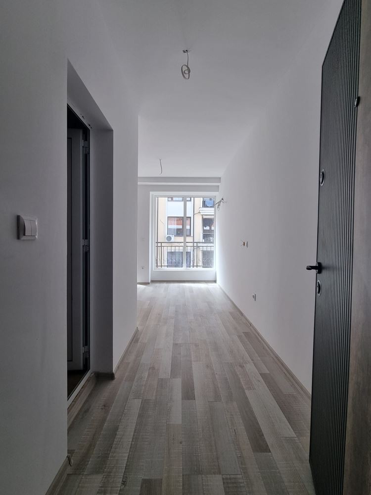 One-bedroom apartment in Sveti Vlas with no maintenance fee – comfort and tranquility 400 m from the sea