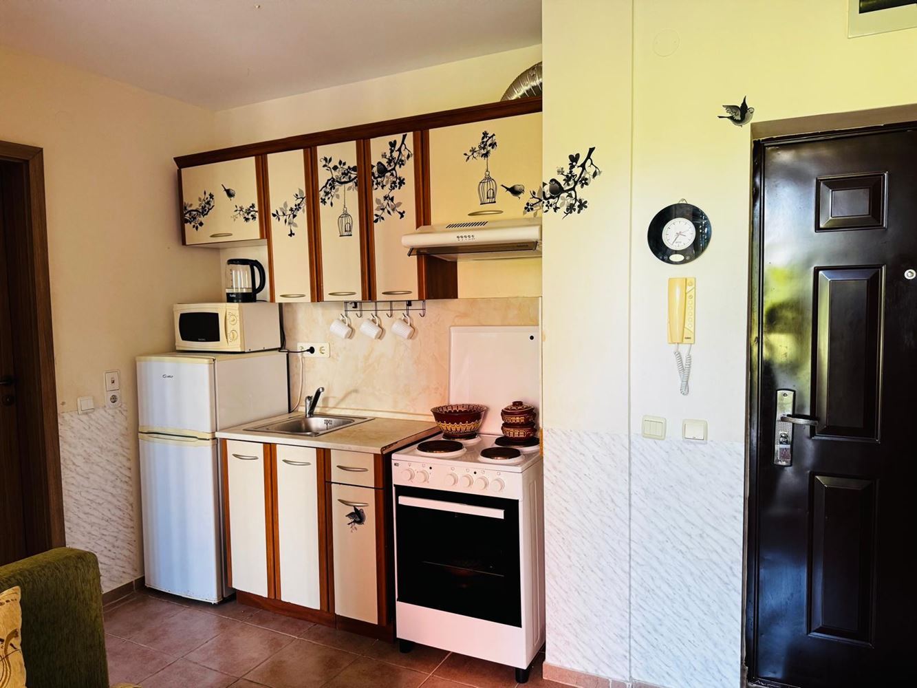 Cozy Three-room Apartment on the Ground Floor in Sunny Beach – Excellent Investment Near the Aquapark and the Sea
