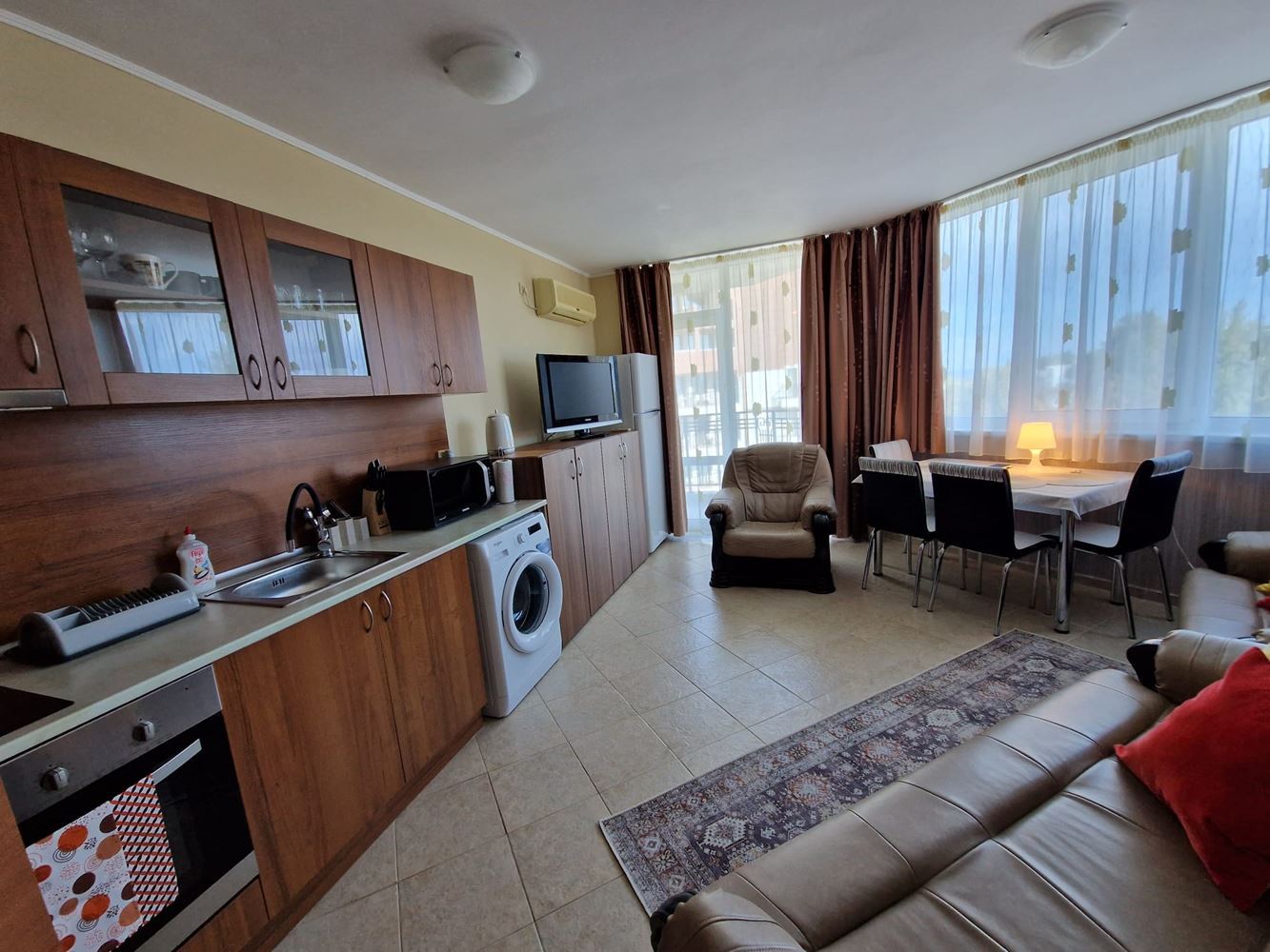 Sea and Amenities Within Easy Reach – One-Bedroom Apartment 100 m from the Beach in Sunny Beach