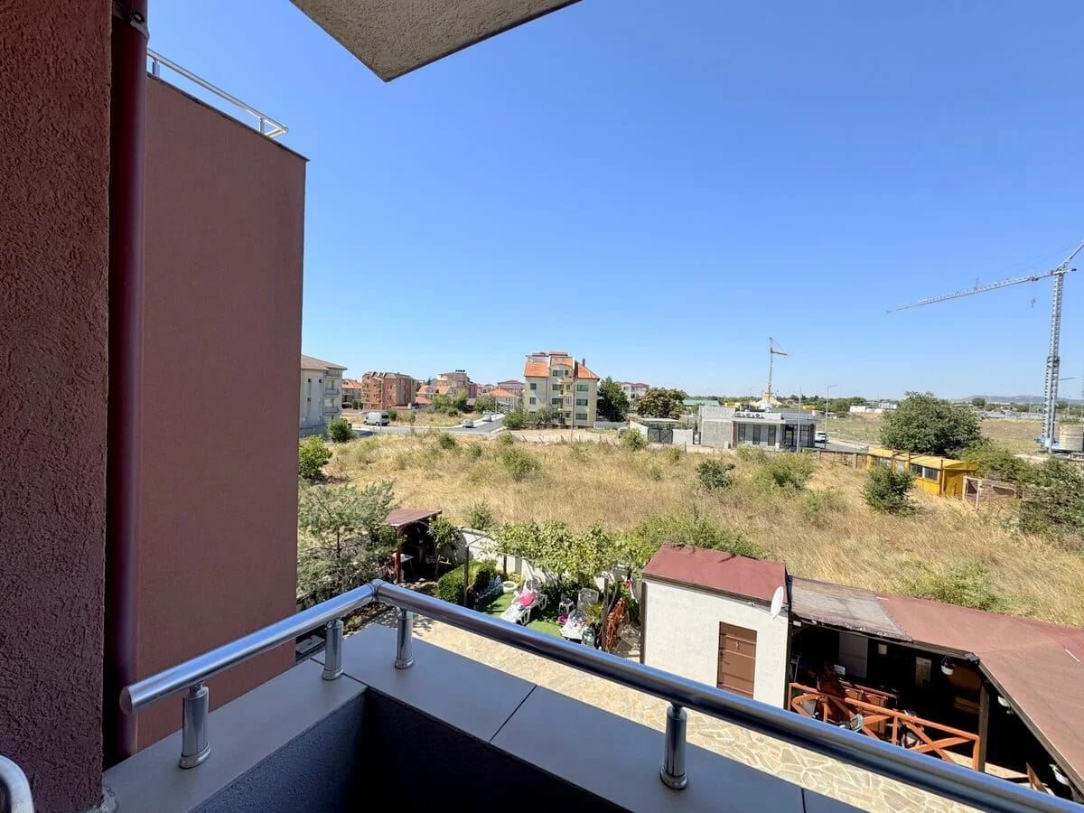 Stylishly furnished studio in Ravda with a low maintenance fee – close to the beach and all necessary amenities