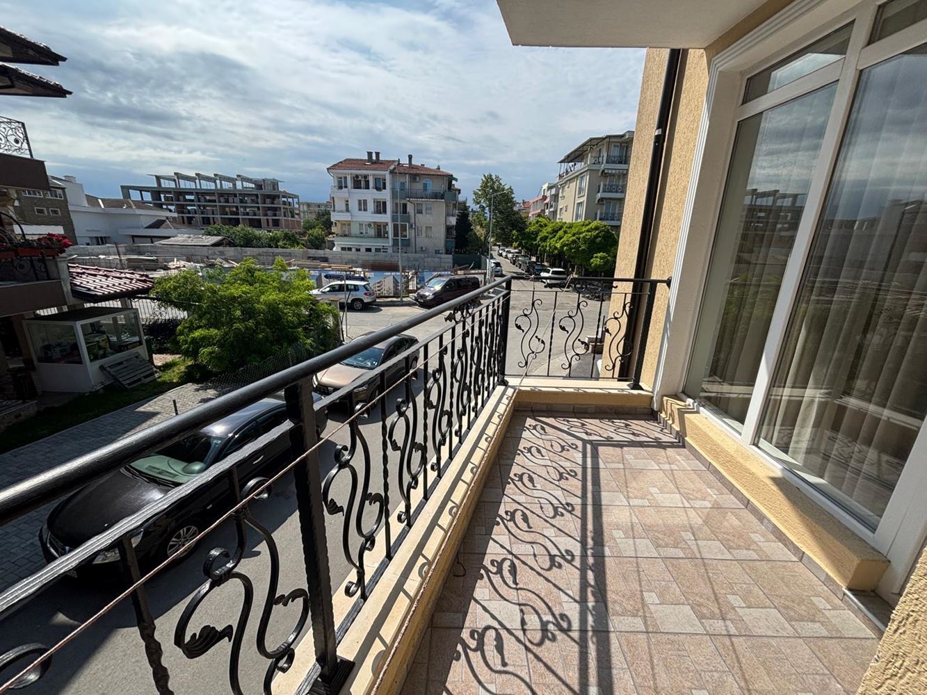 Spacious One-Bedroom Apartment in Ravda, 200 m from the Beach – No Maintenance Fee and Ready to Move In