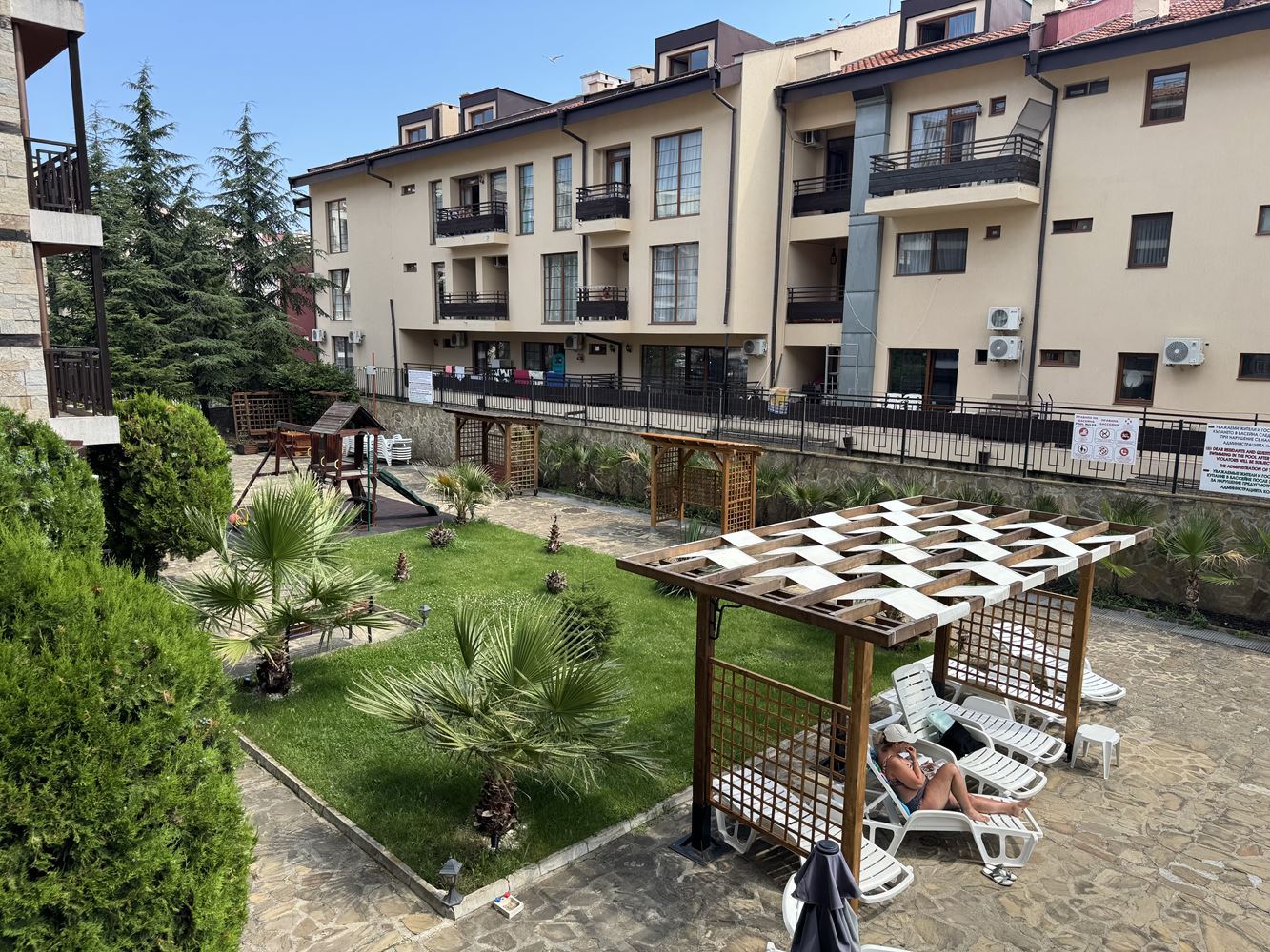 Furnished Studio in Sveti Vlas – A Cozy Seaside Home in a Complex with Excellent Amenities