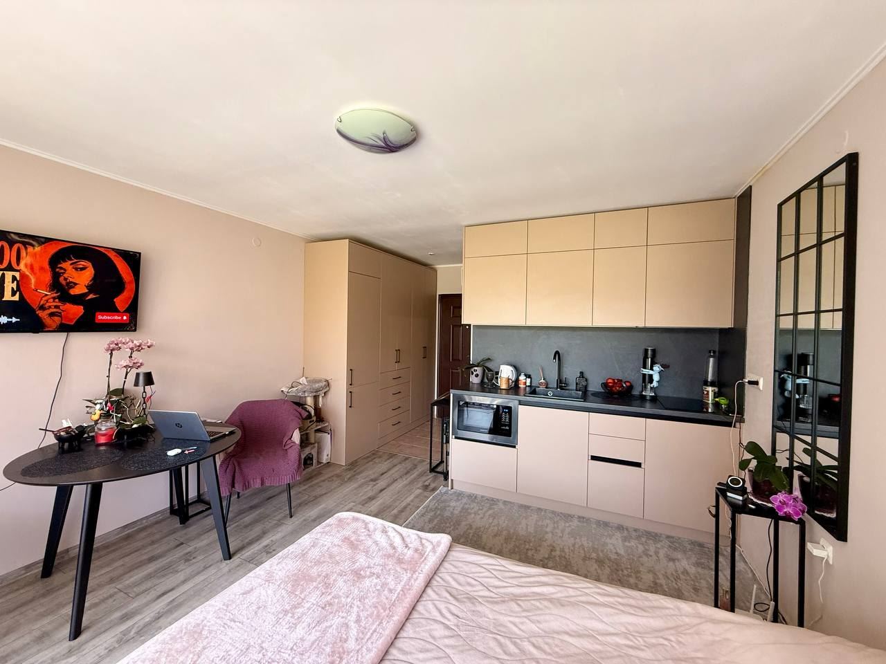 Cozy Studio Apartment in a Modern Complex with Luxury Amenities and Excellent Location