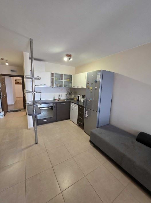 Spacious apartment with two bedrooms and sea view in Ravda