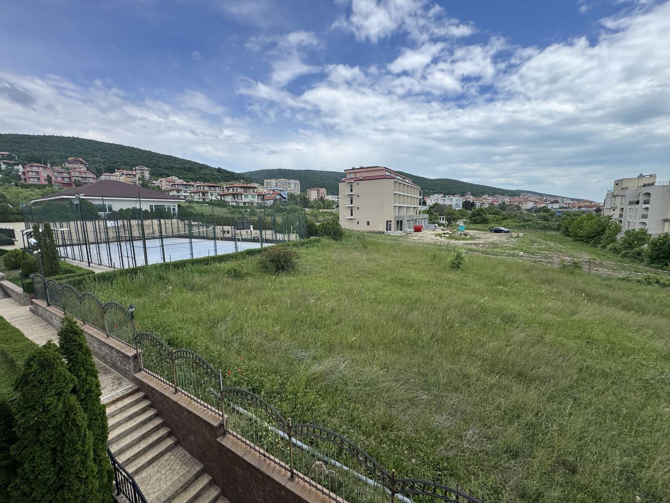 Compact studio with panoramic mountain view in Sveti Vlas – comfort, nature, and excellent infrastructure