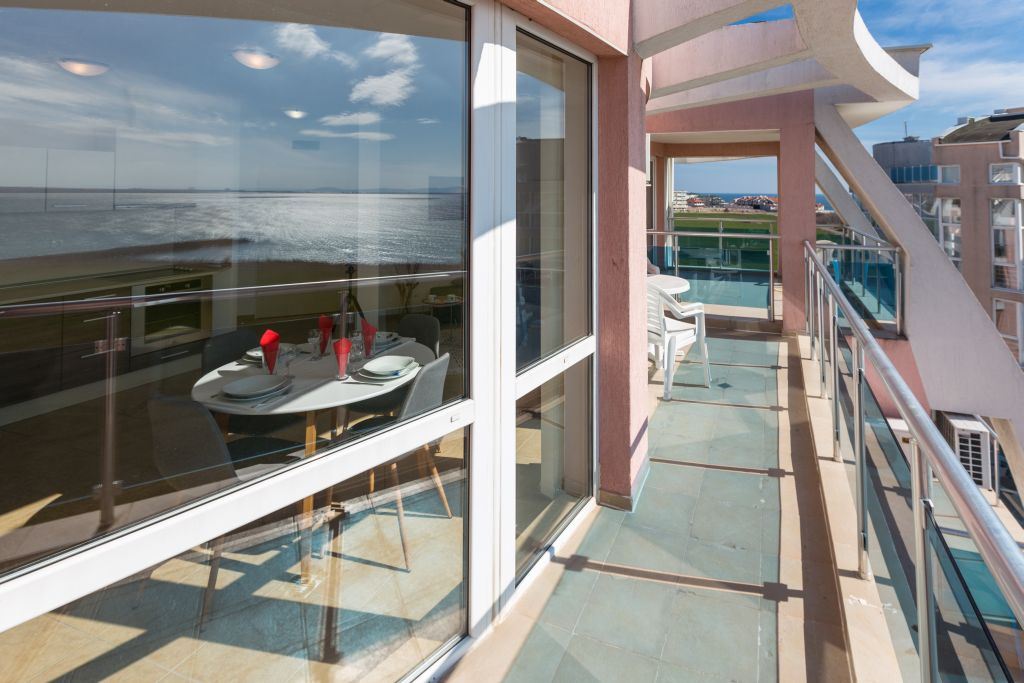 First Line with a Beautiful Sea Panorama – Spacious One-Bedroom Apartment with Two Terraces