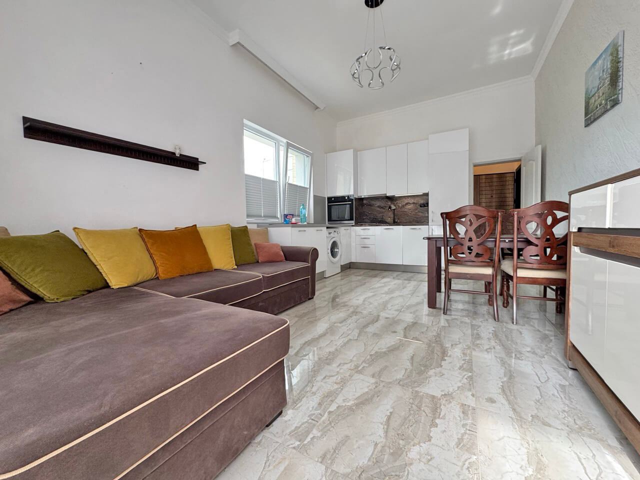 Spacious one-bedroom apartment with a large terrace and pool view in Sunny Beach