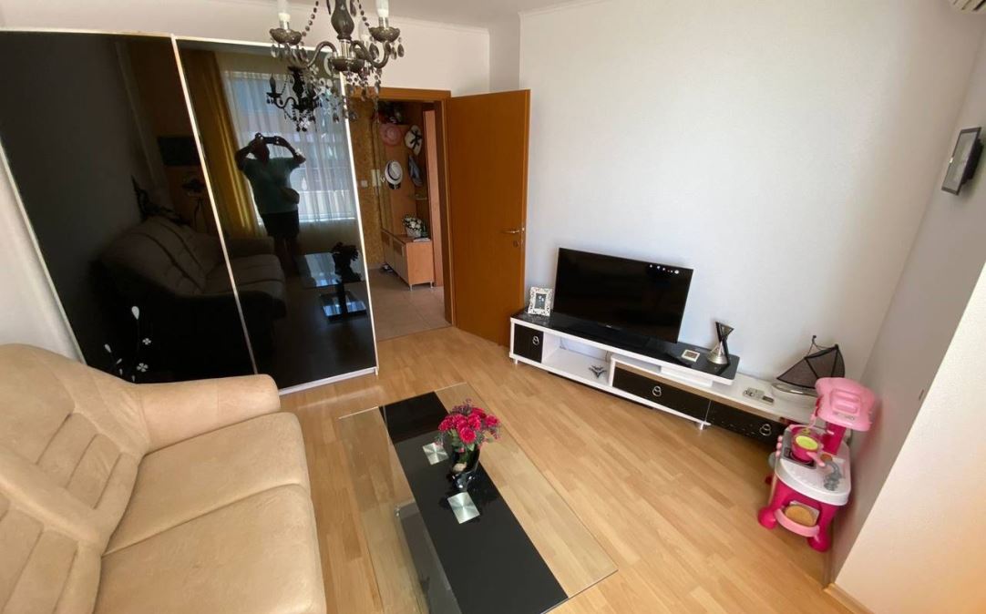 Two-bedroom apartment with sea view on the first line in Elenite – comfort, nature, and tranquility