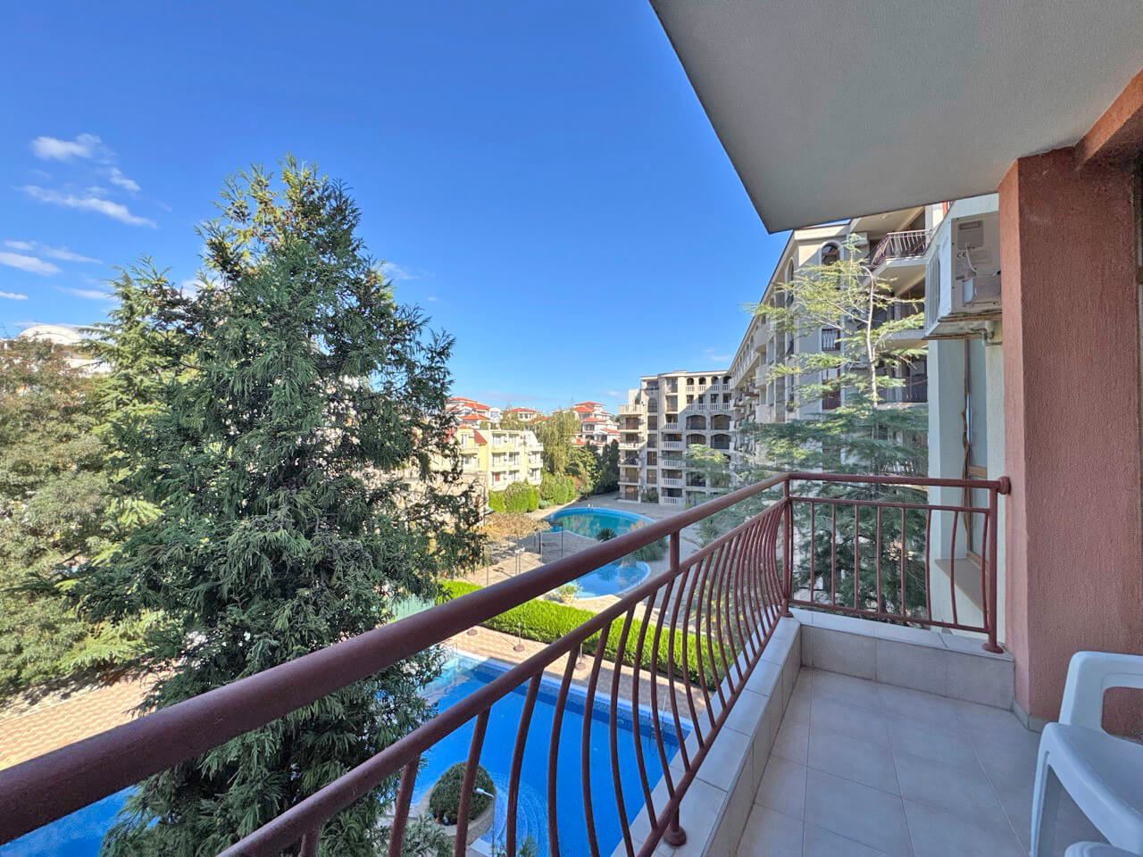 Furnished Apartment with Pool View in a Peaceful Green Area in Sunny Beach