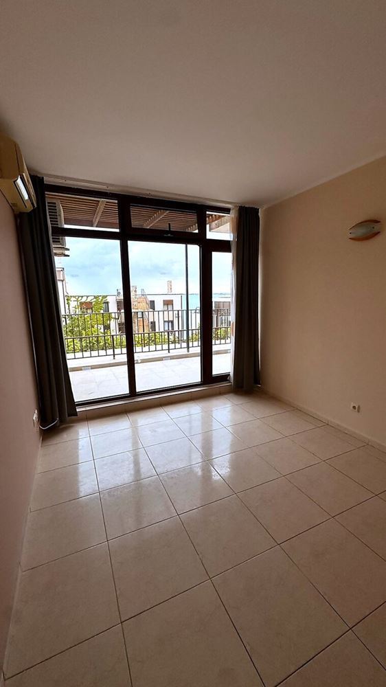 Three-room Apartment with Sea View in a Prestigious Complex in Sveti Vlas