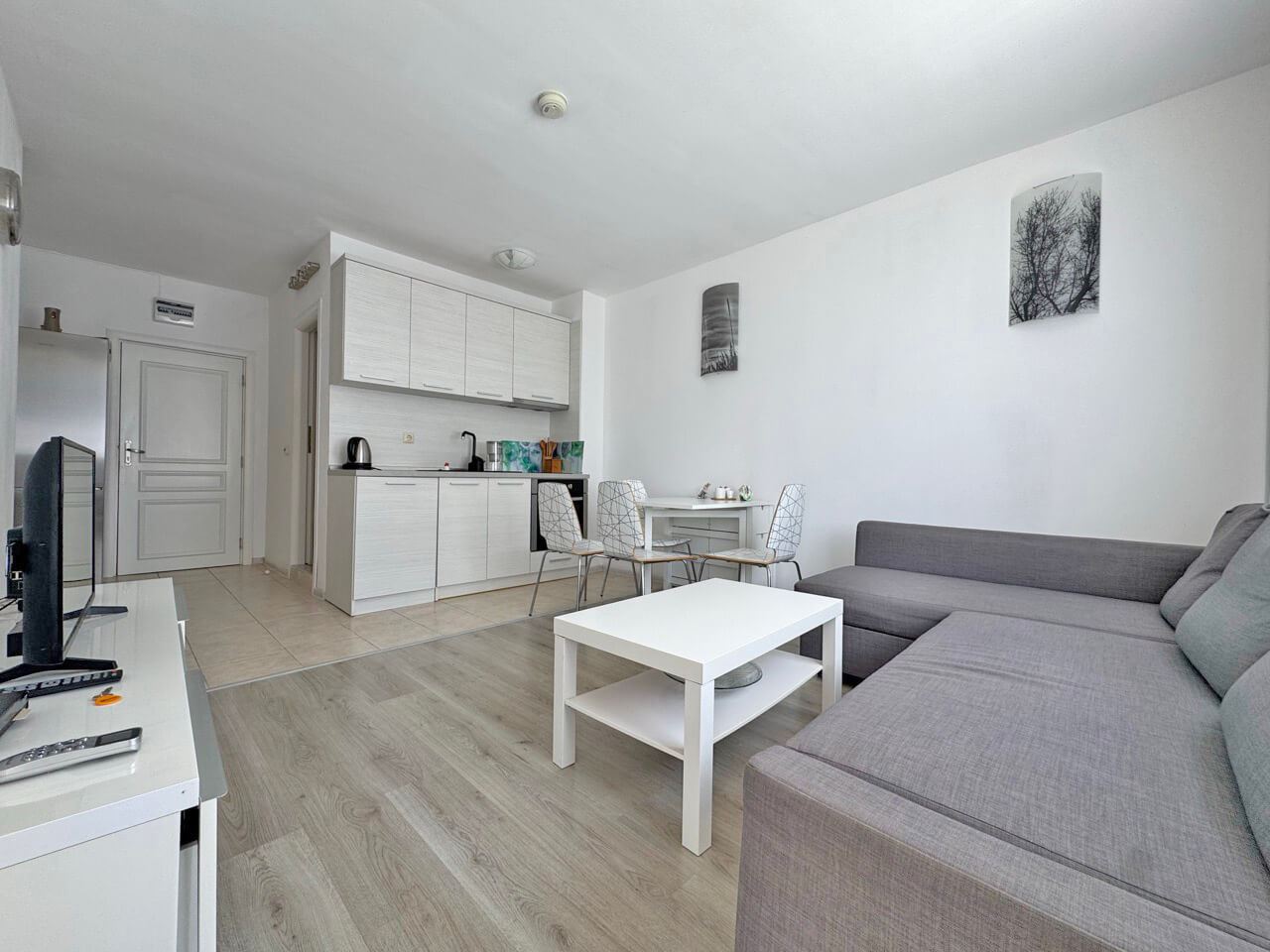 One-Bedroom Apartment in a Quiet and Green Complex in Sunny Beach