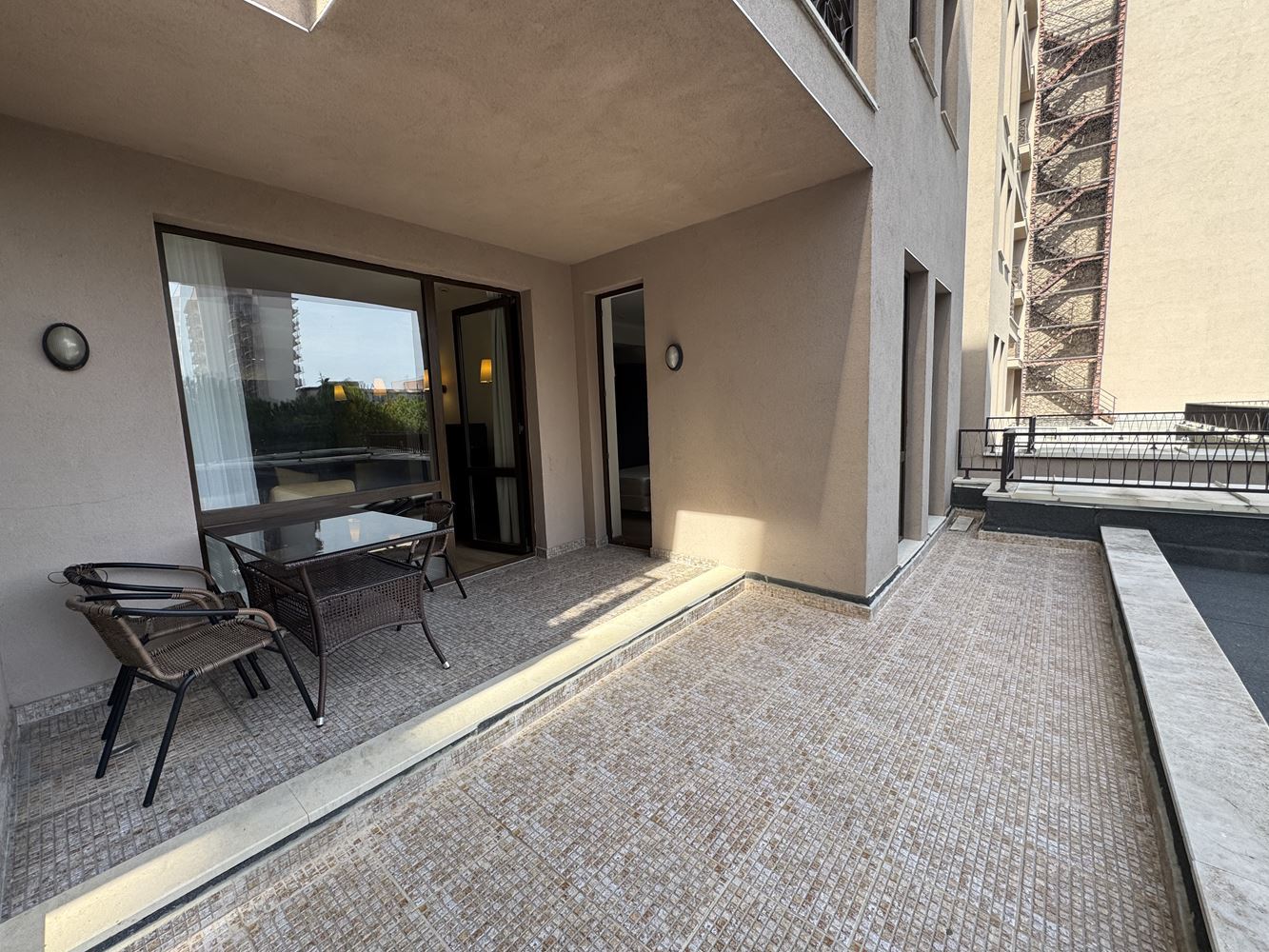 Spacious One-Bedroom Apartment with a Large Terrace, 50 Metres from the Beach in Sunny Beach