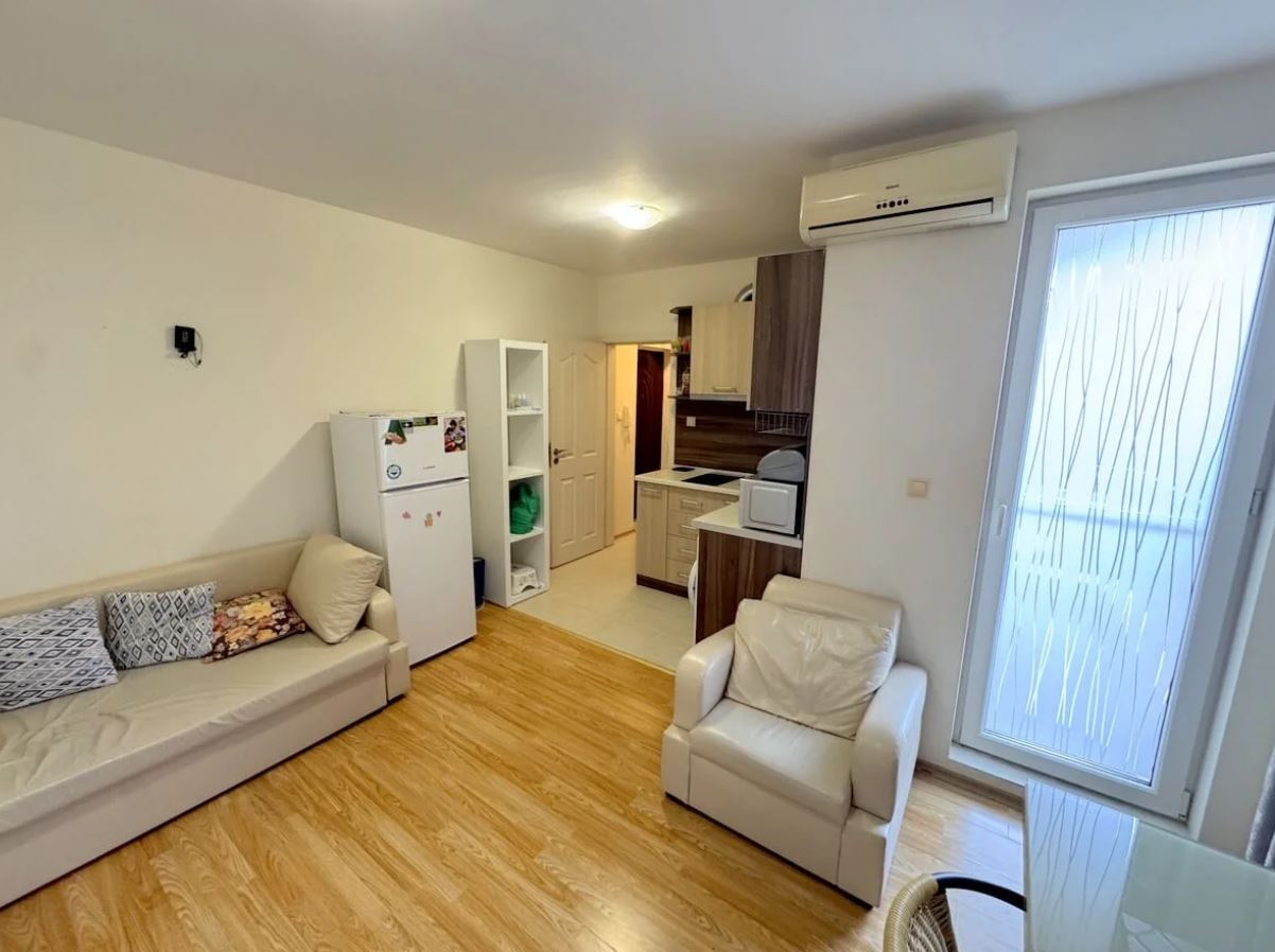 Sea Comfort and Coziness in a Stylish One-Bedroom Apartment in Ravda