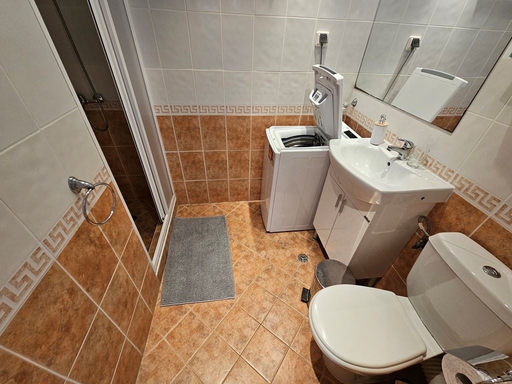 One-bedroom apartment with panoramic views and excellent location in Sunny Beach