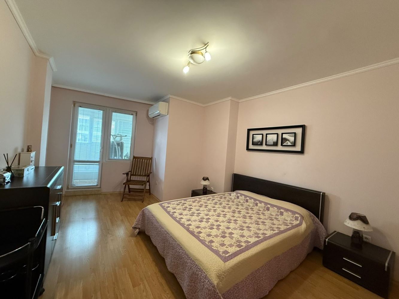 Large Two-Bedroom Apartment Opposite the Sanatorium in Pomorie – Three Terraces, Walk-In Wardrobe and Two Bathrooms