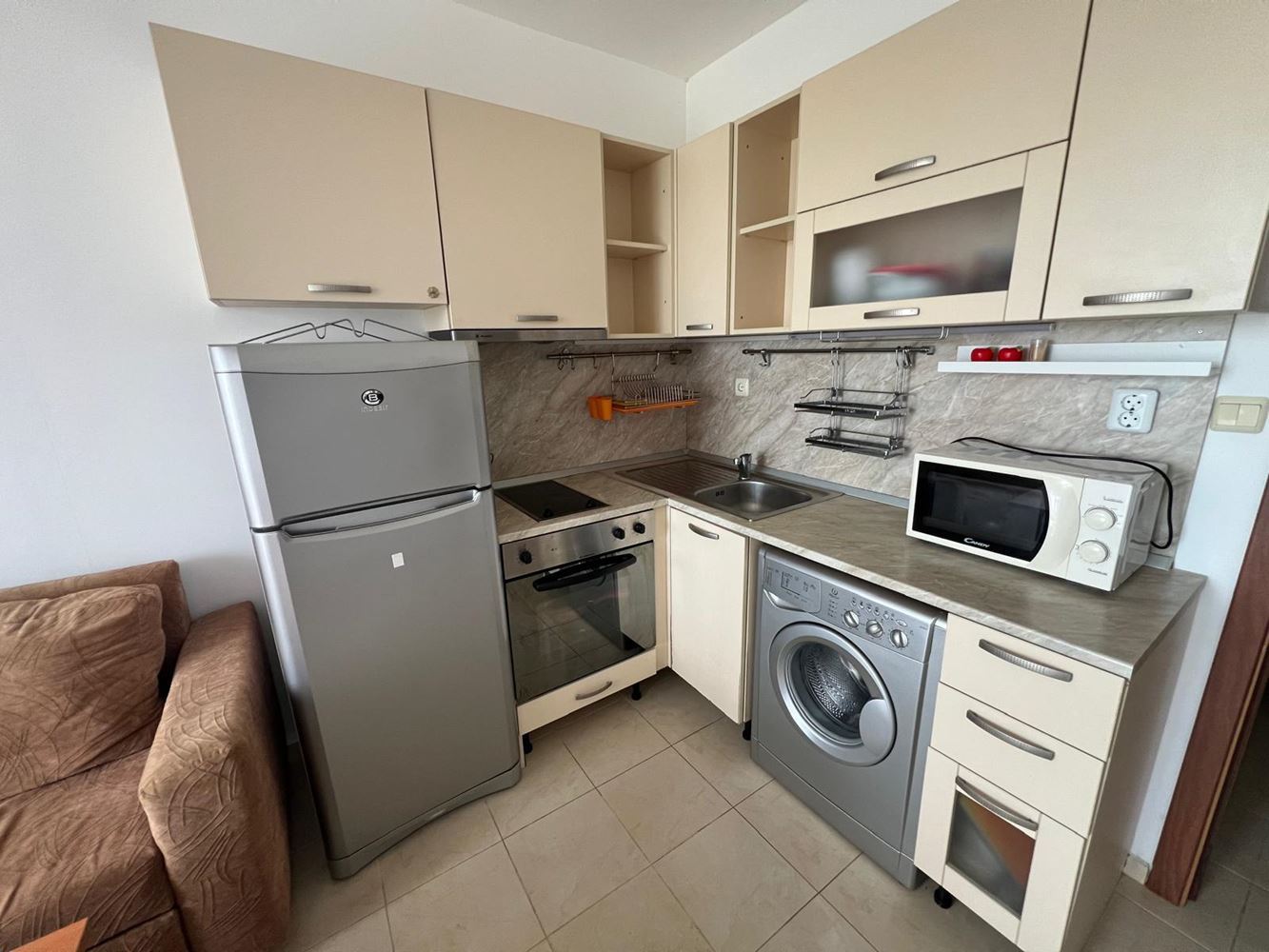 Two-Bedroom Apartment in a Year-Round Complex Near the Sea – Ready to Move In