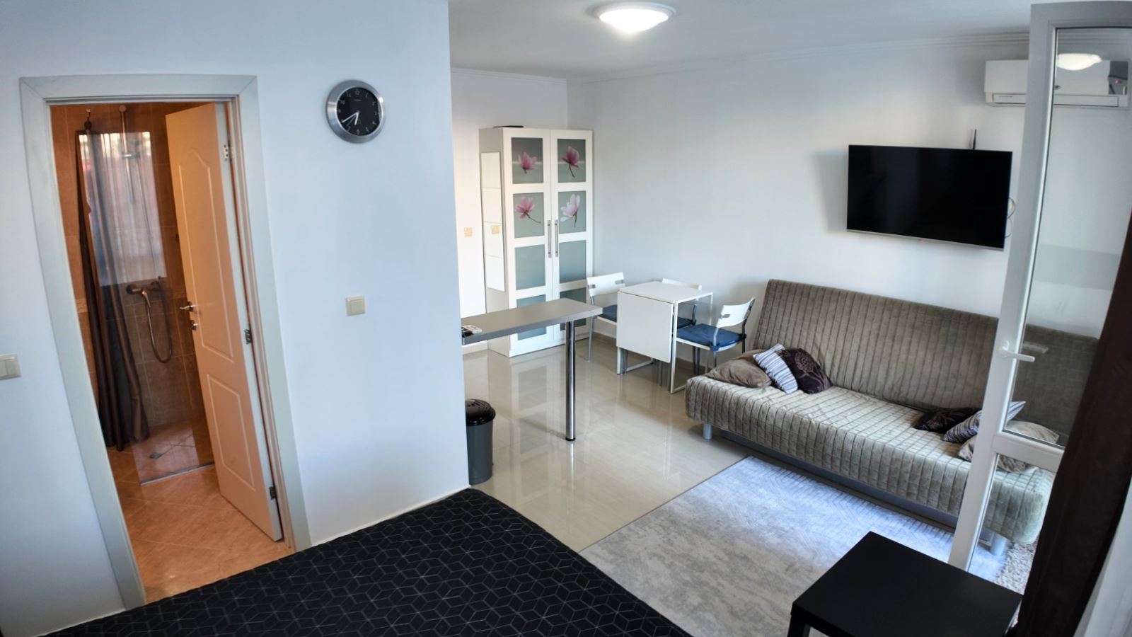 Stylish Studio with Pool View in Sunny Beach – Comfort and Excellent Amenities