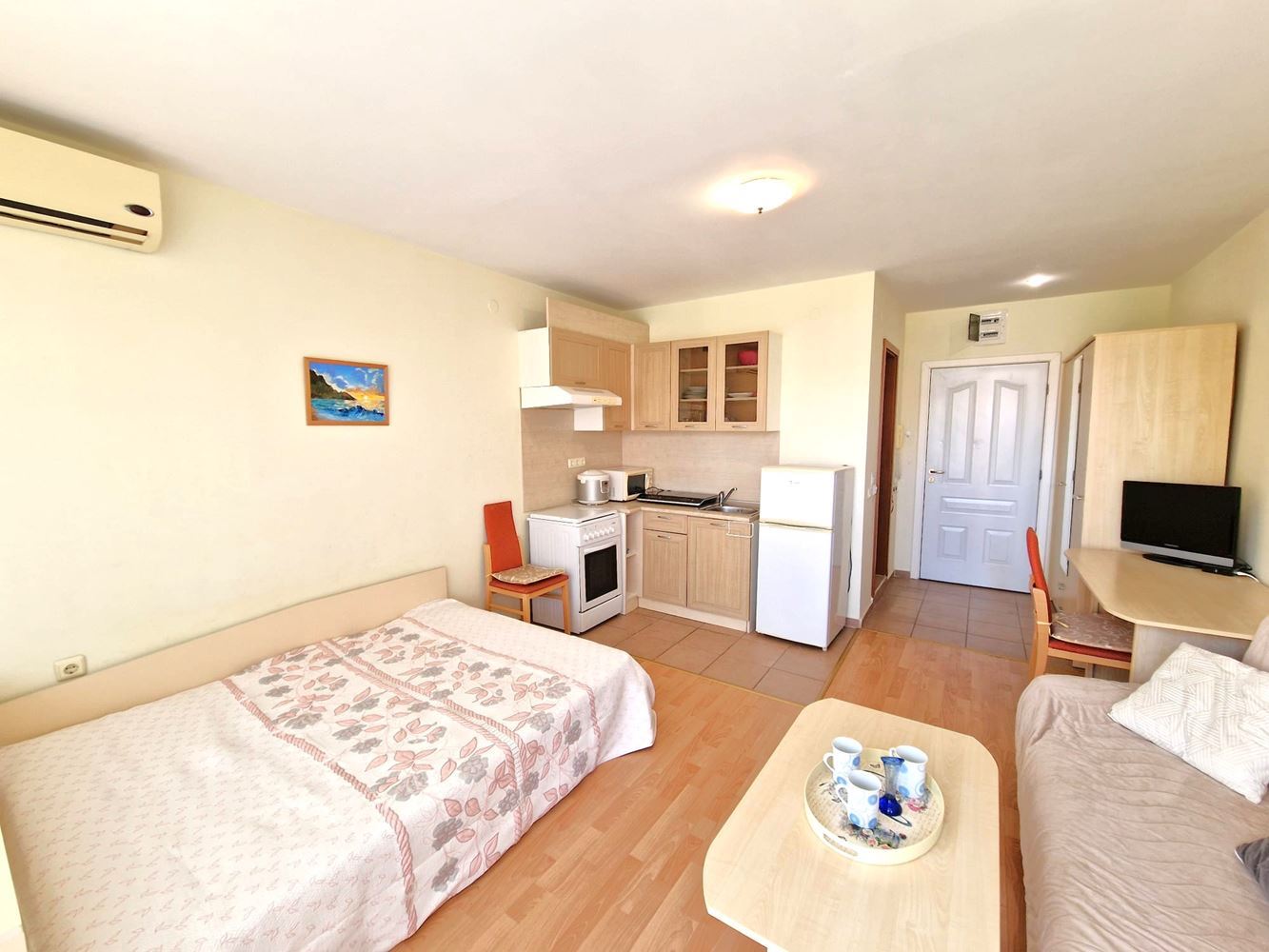Furnished Studio with Pool View in an Excellent Complex Near the Aquapark in Sunny Beach