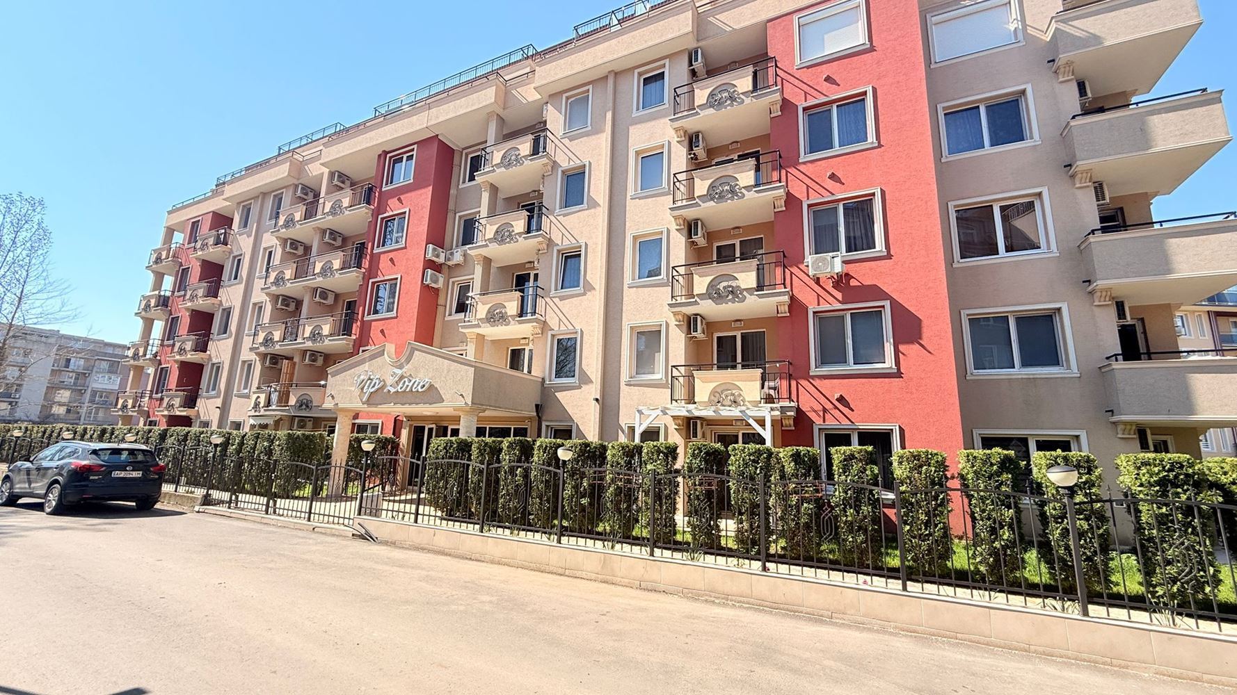 Luxury three-bedroom duplex in the heart of Sunny Beach – space, style and comfort on two levels