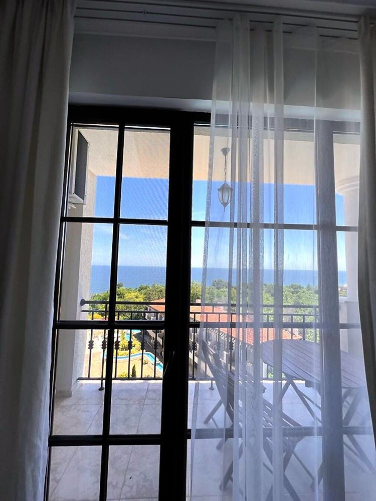 Wonderful One-Bedroom Apartment with Sea Views in a Luxury Seafront Complex in Obzor